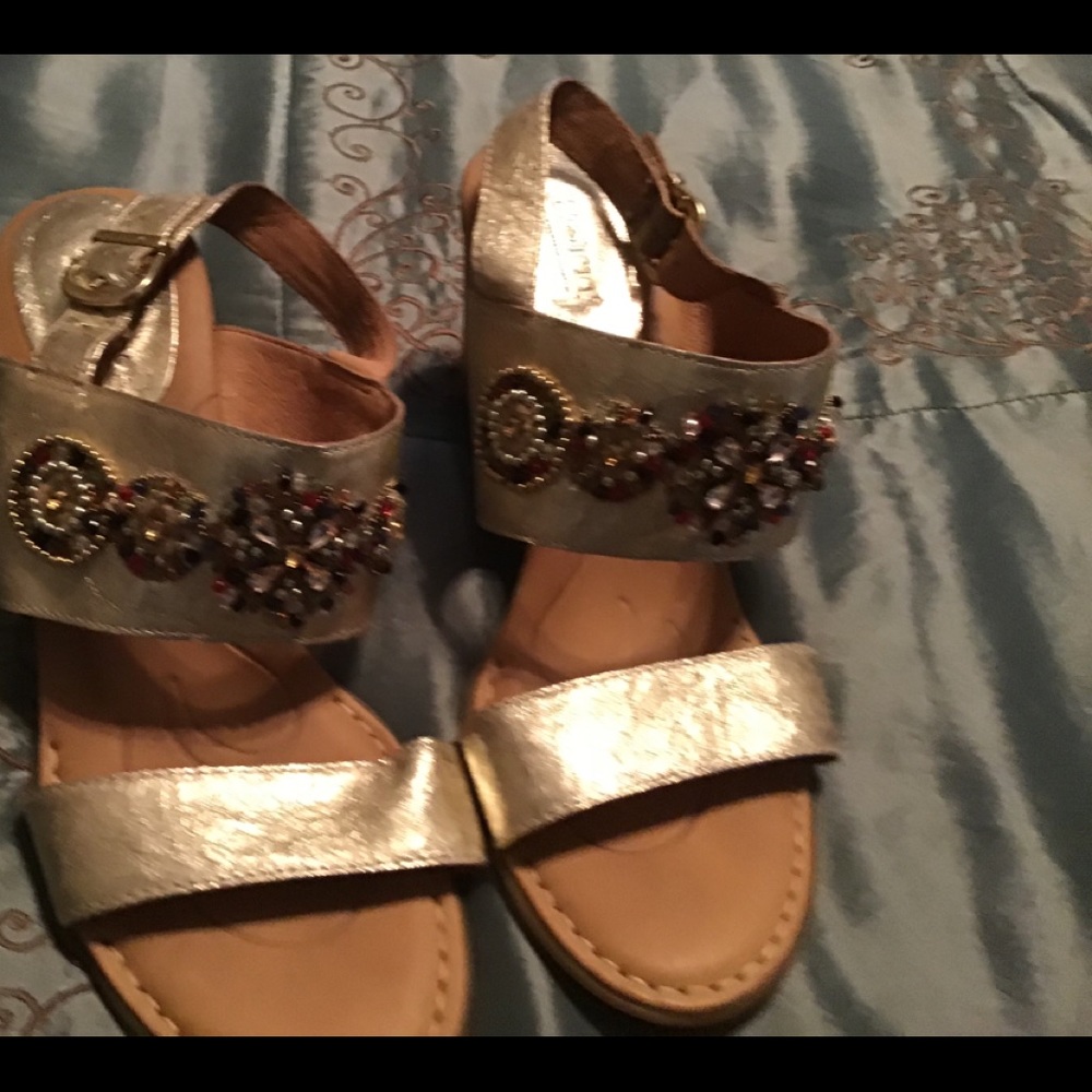 Born sandals - Picture 2 of 3